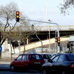 How to brake and start at a traffic light