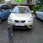 оторвали решетку бампера во дворе