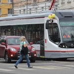 уступить дорогу пешеходу